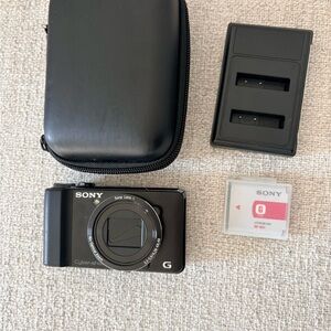 **SOLD** Sony Cyber-Shot DSC-HX9V, mint, 16mp, 16x, case, 8GB SD